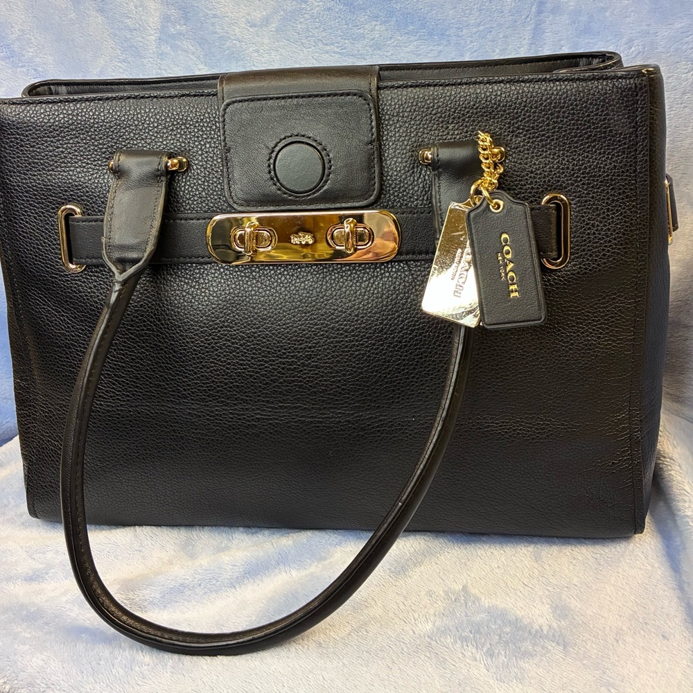 Coach Swagger Carryall Pebbled Leather Black Satchel Carryall Tote